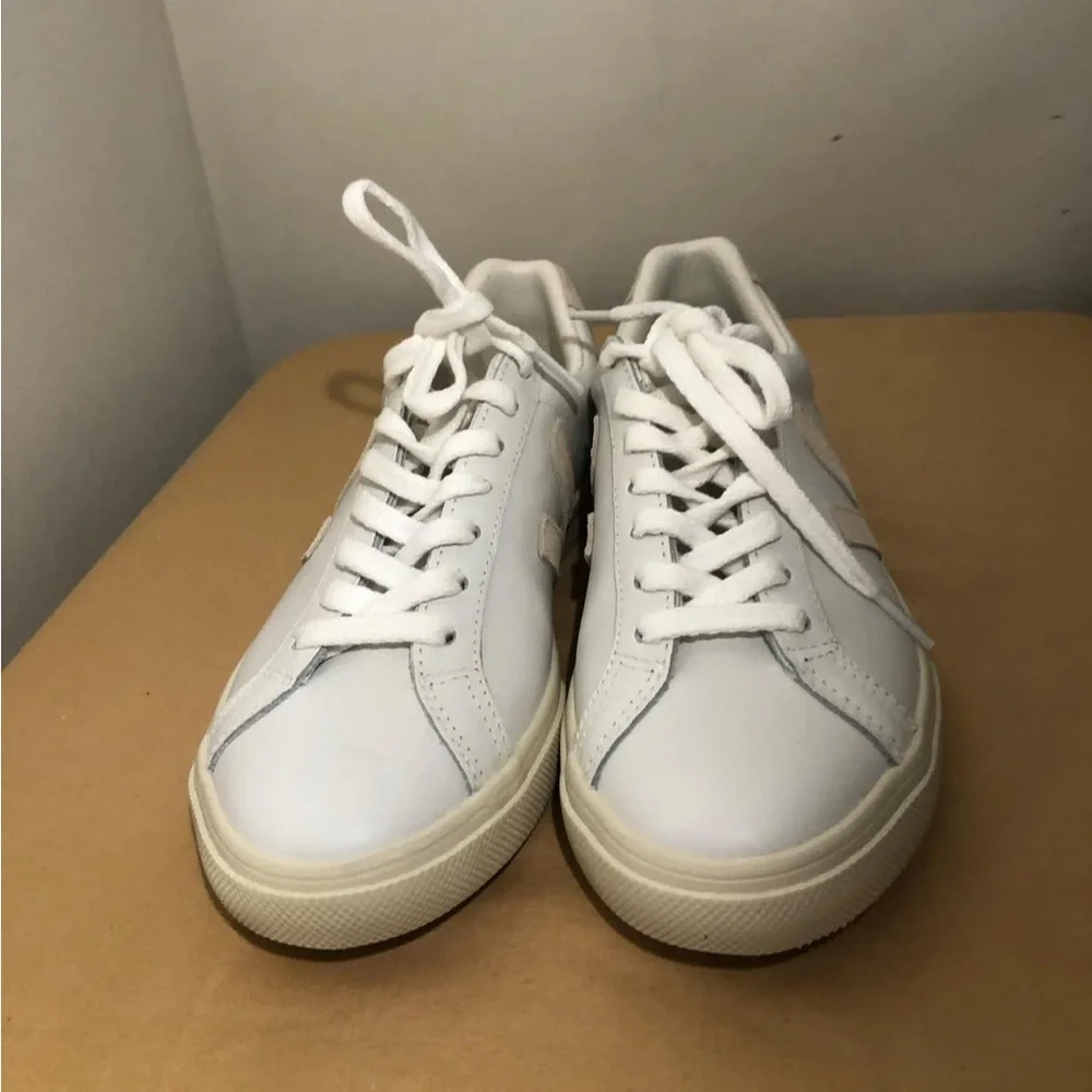 Veja Esplar Leather Sneakers Tan White
